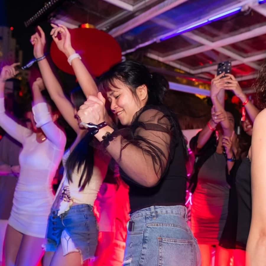 Bangkok: Thonglor Nightlife Bar and Club Crawl Tour - Why You’ll Love This Tour