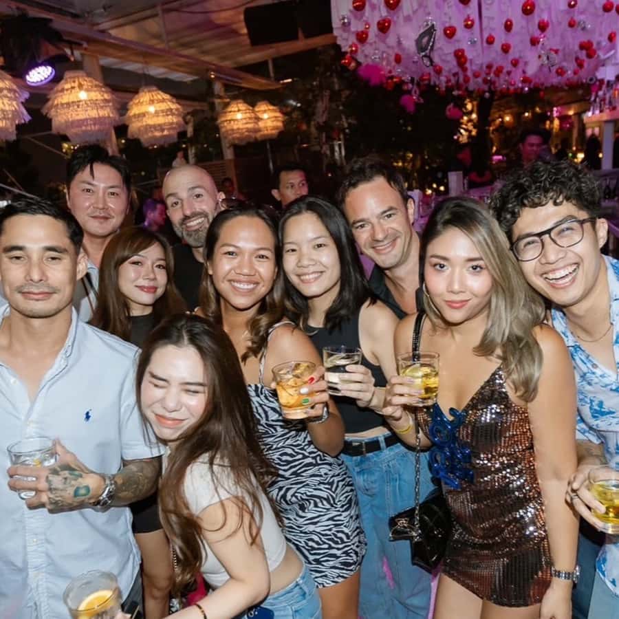 Bangkok: Thonglor Nightlife Bar and Club Crawl Tour - Good To Know