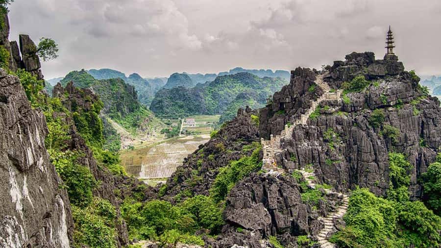 Ninh Binh: Trang An Boat Ride, Hoa Lu, Mua Cave, Bich Dong - Who Will Enjoy This Tour?