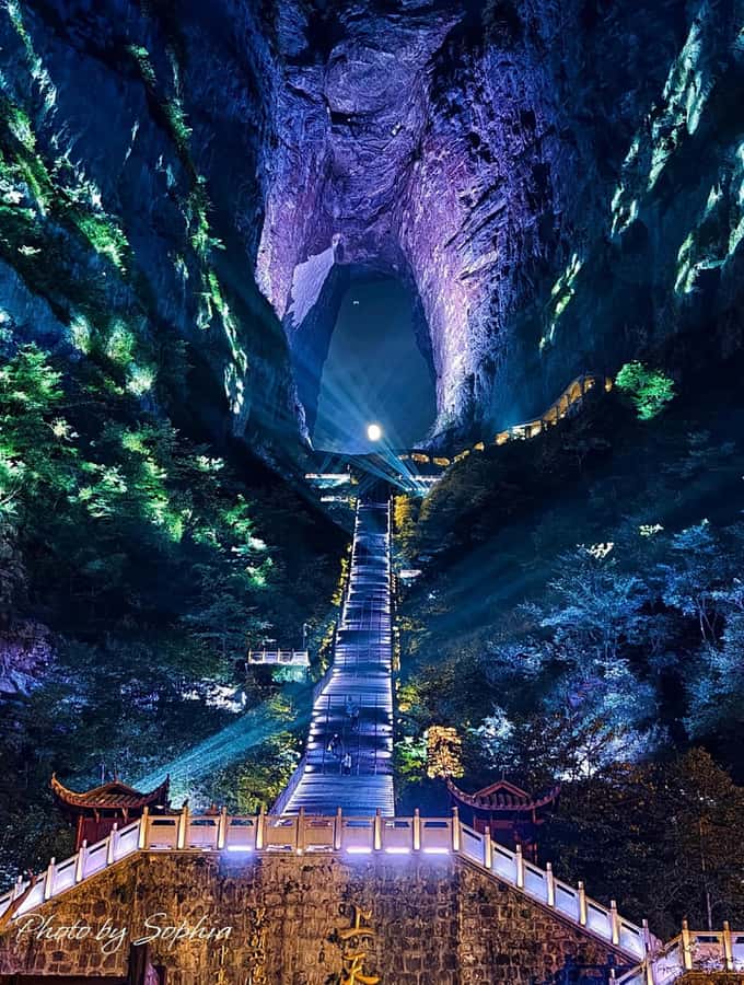 Zhangjiajie 1 Day Tour Glass Bridge & Tianmen Light Show - An In-Depth Look at the Tour
