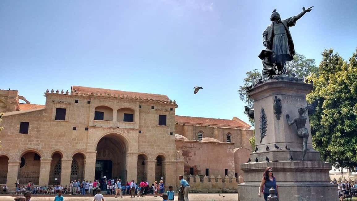 Punta Cana: Santo Domingo Tour with Lunch & Transfers - What the Tour Includes and Practical Tips