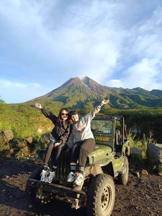 Yogyakarta: Mount Merapi Jeep Adventure and Cycling Tour - The Value of Guided Tours with Local Knowledge