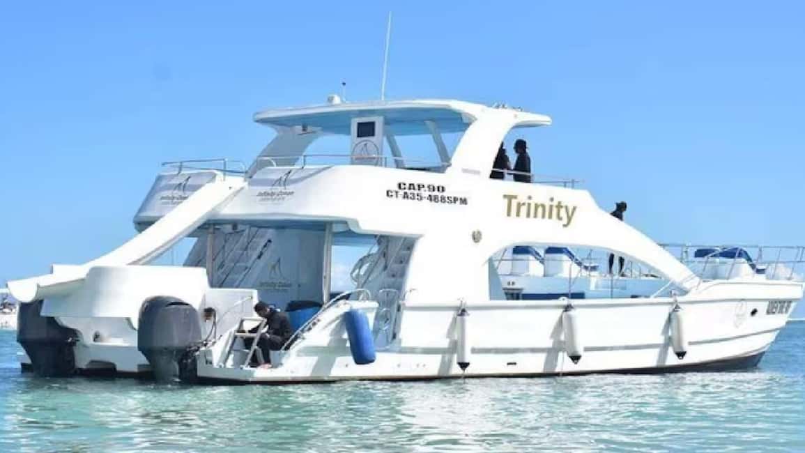 Punta Cana: Cayo Levantado & El Limón Waterfall Day Trip - Cayo Levantado: Bacardí Island