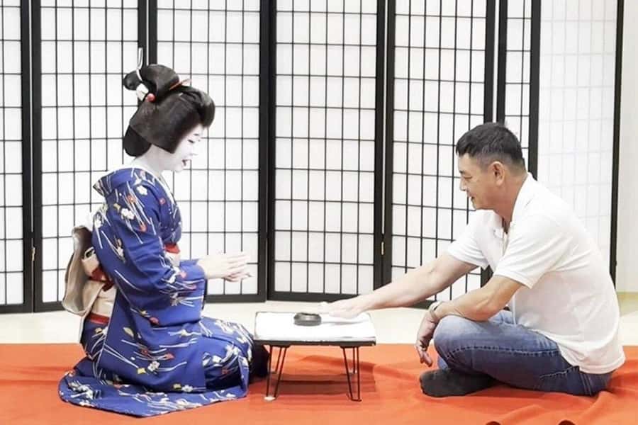 Osaka: 6hr Private Guided Tour with Geisha Performance - Good To Know