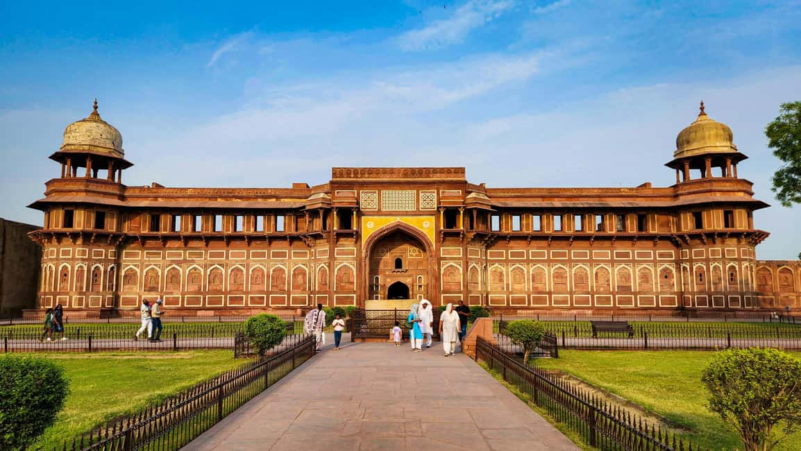 Agra Fort: Guided UNESCO Heritage Walking Tour - Key Points
