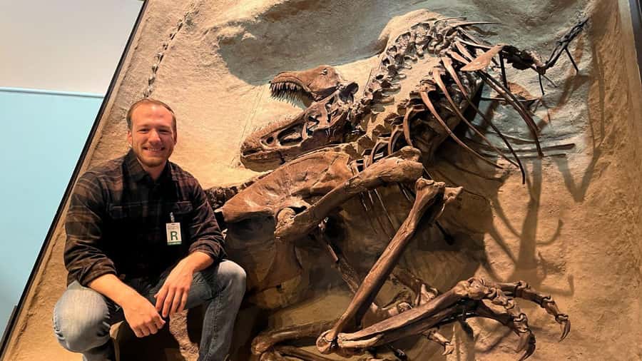 Drumheller Royal Tyrrell Museum,Hoodoos,Horshoe Canon,Bridge - Discover the Canadian Badlands: A Full-Day Adventure from Calgary