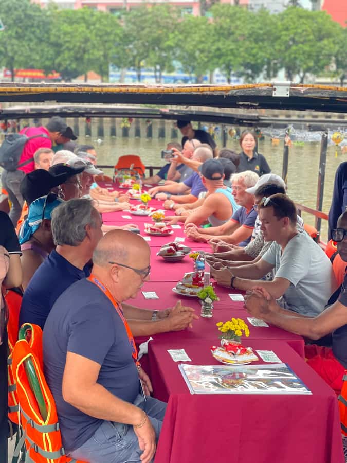 1 hour Nhieu Loc boat tour experience: A historic canal - FAQ
