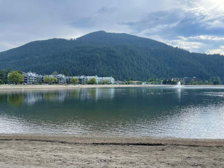 Harrison Hot Springs - Tour of Nature, Lakes and Relaxation - The Scenic Journey to Harrison Hot Springs