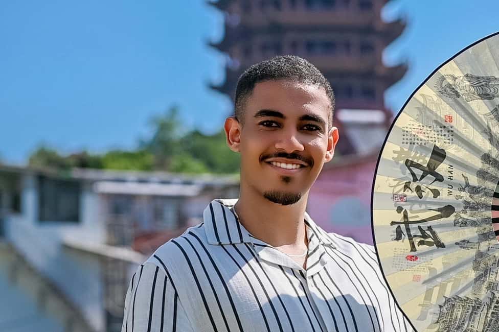 Wuhan: Yellow Crane Tower and Hubu Alley Guided Tour - An In-Depth Look at the Tour Experience