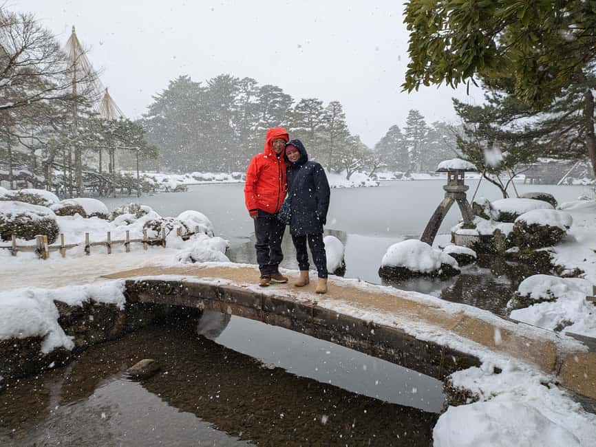 Colors of Kanazawa: City Tour with Kenrokuen and Kaga Yuzen - Exploring Kanazawa: A Closer Look