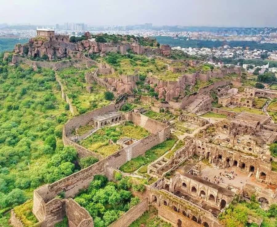 Hyderabad: Charminar, Golconda Fort & Qutub Shahi Tombs Tour - The Sum Up