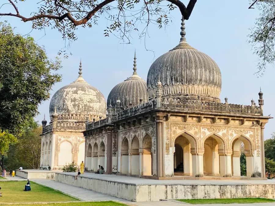 Hyderabad: Charminar, Golconda Fort & Qutub Shahi Tombs Tour - Good To Know