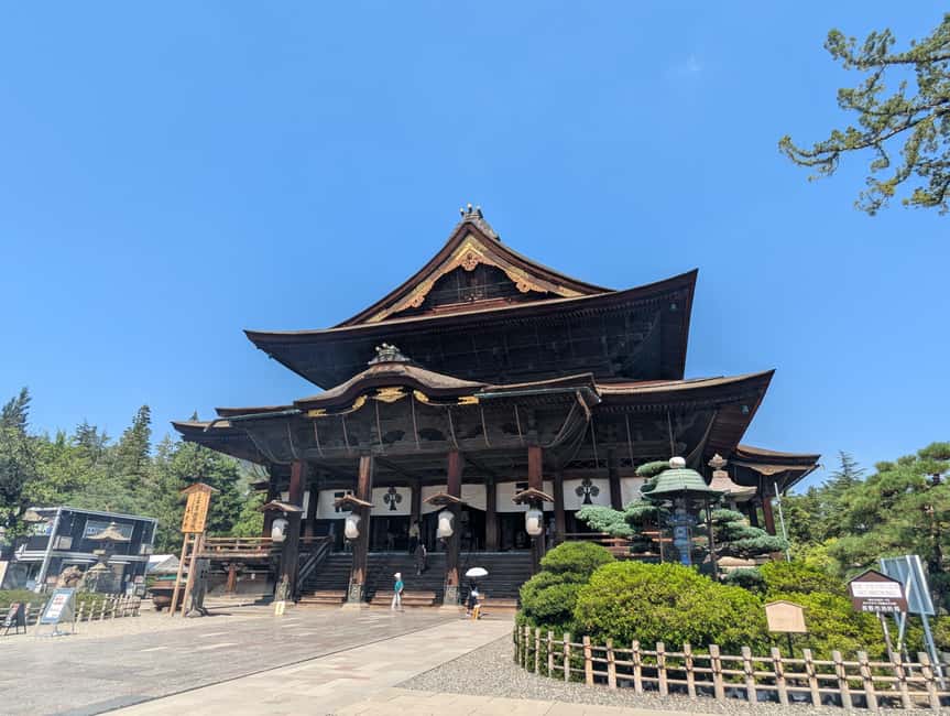 Nagano: Zenkoji Temple Tour and Samurai Experience - Exploring Zenkoji Temple: A Sacred Gateway