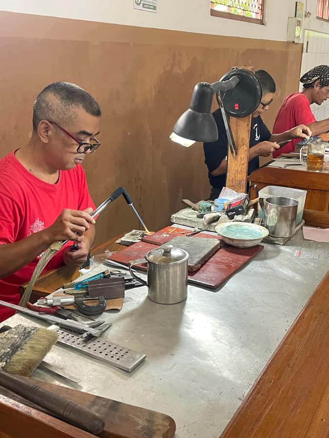 Silver Class in Yogyakarta With Activities And Optional Tour - FAQ