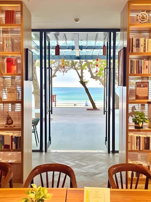 Hainan: Shimei Bay and Fenghuang Jiuli Bookstore Tour - Key Points