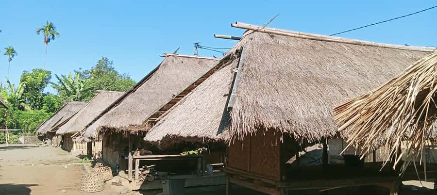 Authentic Lombok: Nature, Tradition & Historic Heritage - Key Points