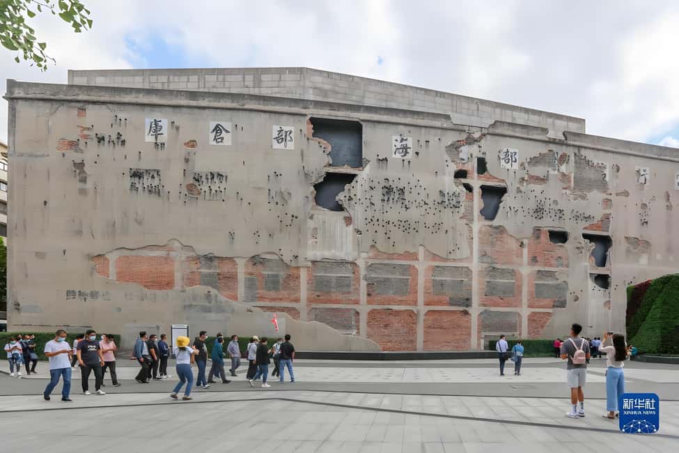 Shanghai: Sihang Warehouse & Bund City Walk day Tour - Why This Tour Works