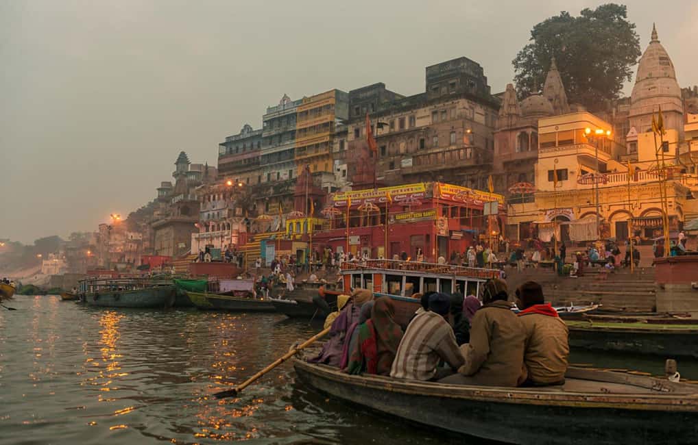Varanasi Sunset Tour with Ganga Aarti & Free Boat Ride - Logistics and Practical Details