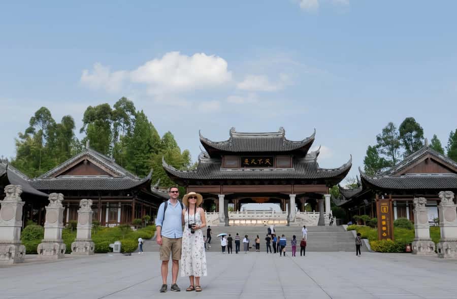 Chongqing: Dazu Rock Carvings and Optional Guided Tours - Tour Options and How They Fit Different Interests