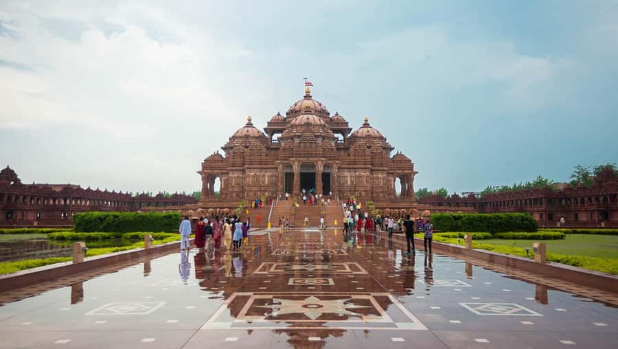 Delhi: Akshardham 2-Hour Guided Evening Light & Sound Show - Pricing and Value
