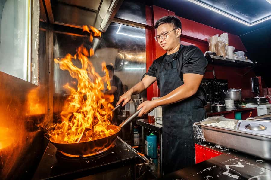 Manila Meals Food Tour with 15+ Tastings - The Full Experience