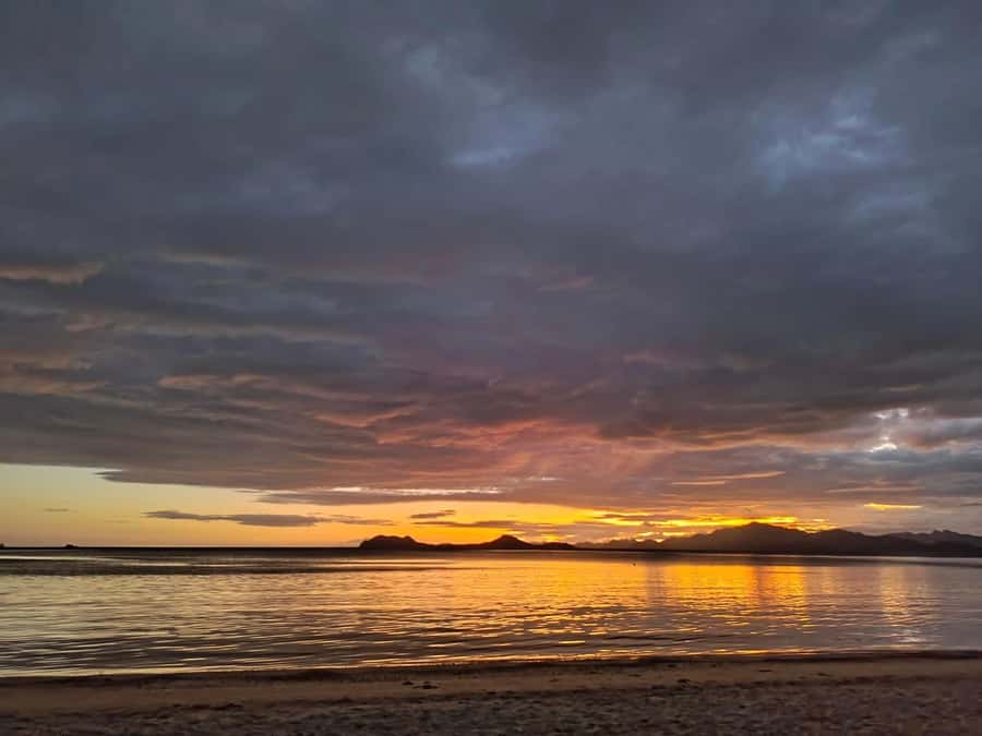 Coron: 2-Day Guided Overnight Island Stay with Meals - Practical Tips and Considerations