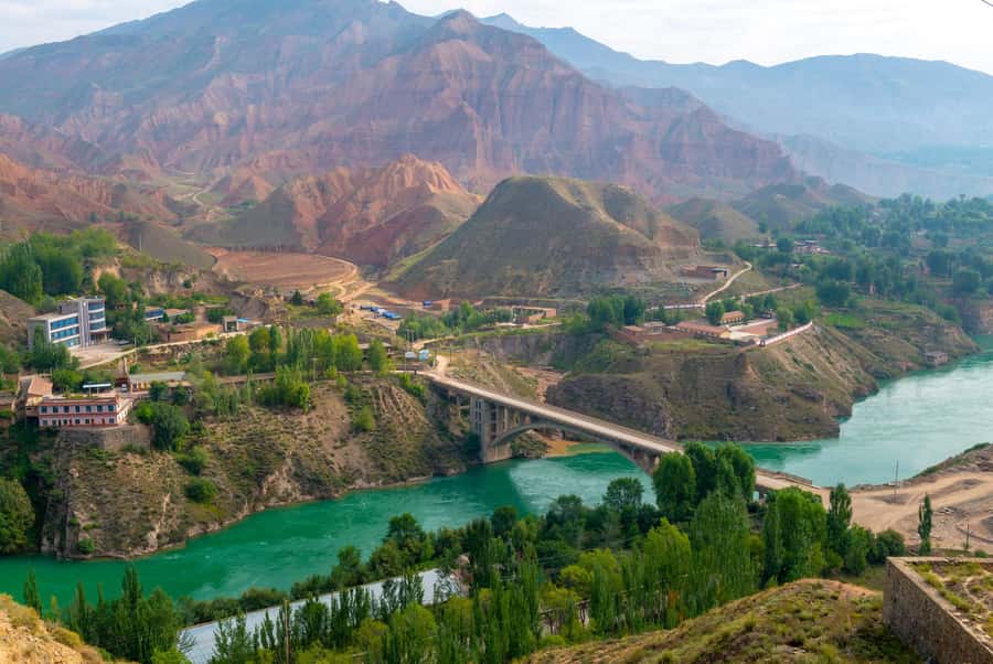 Xining: Guide Yellow River & Kanbula Park Day Trip - Introduction to the Tour