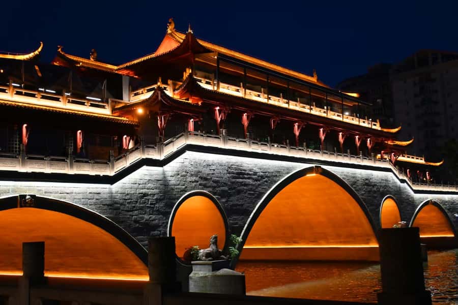 Chengdu: Night Tour with Guide and Transportation - FAQ