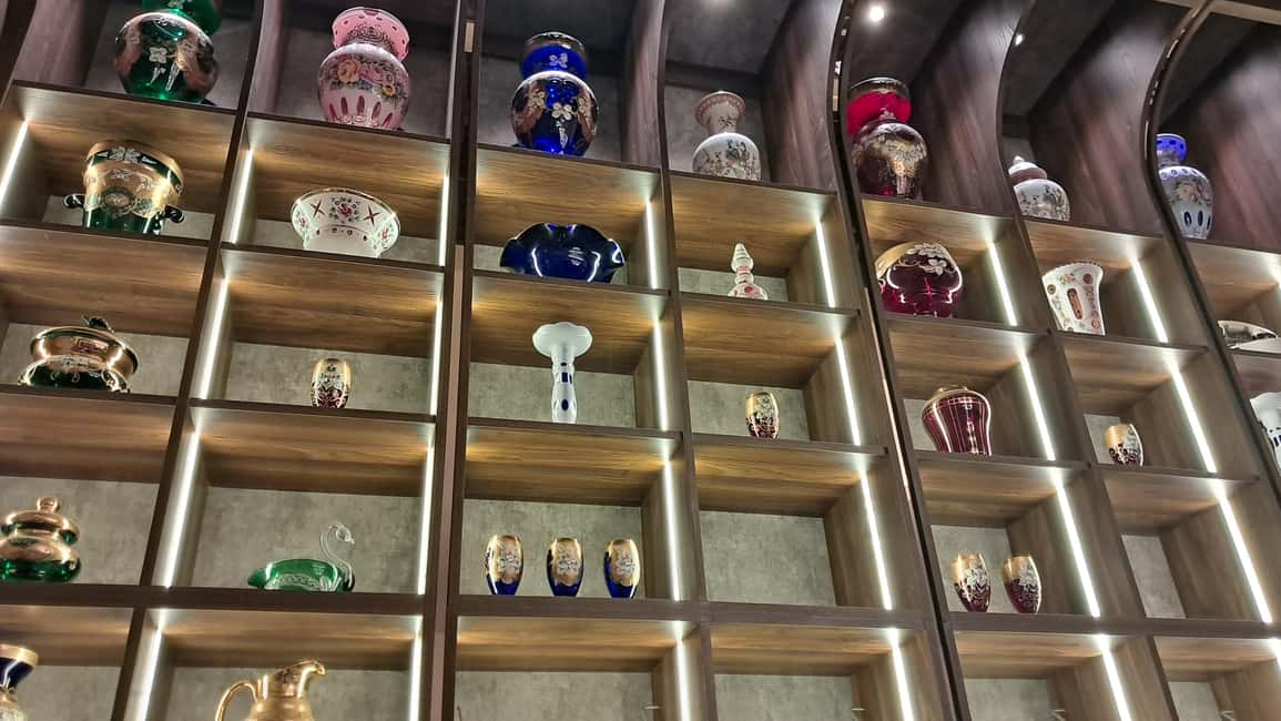 Mimosa Gallery Entry Ticket with Drink & Pastry - Who Should Consider This Experience?