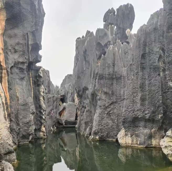 Yunnan: Private Day Tour to Stone Forest - Cultural Highlights and Local Flavor
