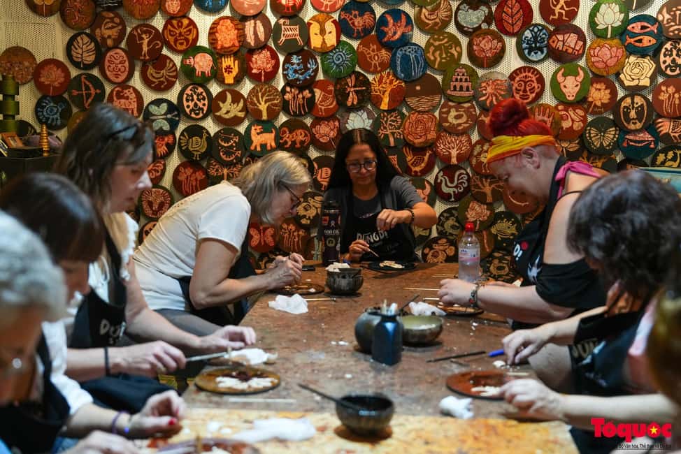 Hanoi Train Street & Handicraft Workshop with Local Artisans - Why This Tour Stands Out