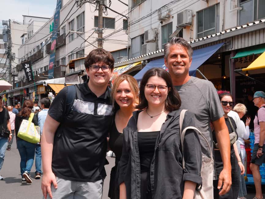 Tsukiji Fish Market Street Food & Culture Walking Tour - Guide & Group Experience