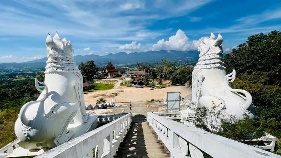 Chiang Mai: Pai Famous Attractions Day Trip with Guide - Coffee in Love & Love Strawberry Pai: Chilled-Out Photo Spots