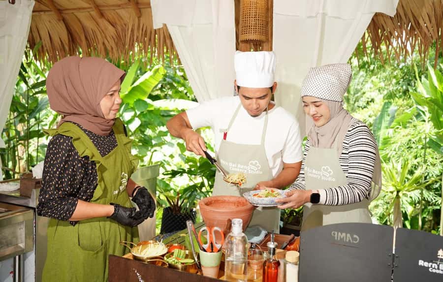 Krabi Luxury Southern Thai Cooking Class by Chef Alice. - What We Love About This Class