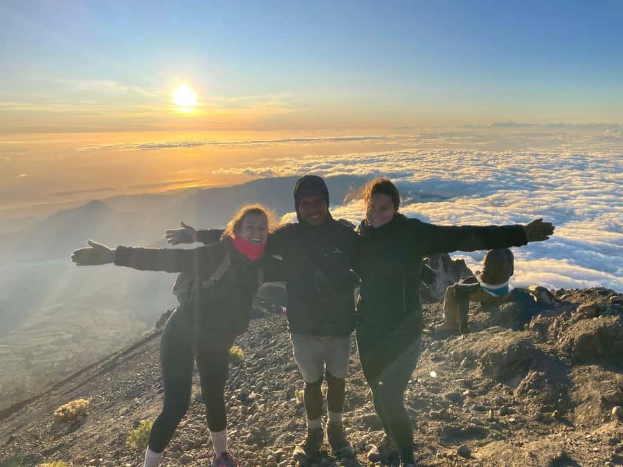Majesty Mount Rinjani Summit 3,726M Lombok's Epick Adventure - Introduction
