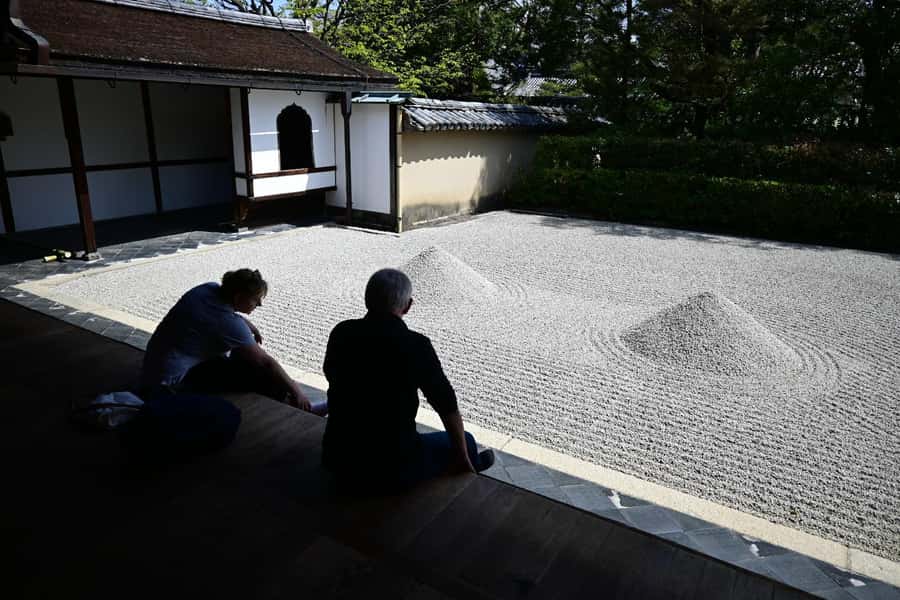 Kyoto: Zen & Culture Photo Walk with Tea - The Value of the Experience