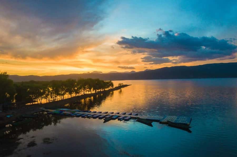 Shangri-La: Lijiang Ancient Town & Lashihai 1 Day Trip - Key Points