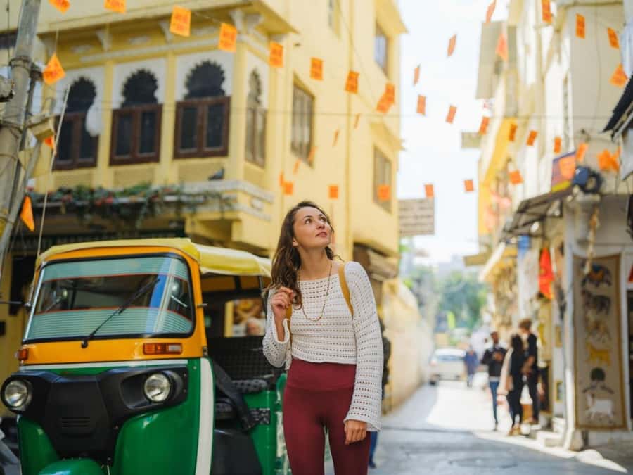 Udaipur: Sightseeing Tour by Tuk-Tuk or Car with a Driver - Key Points