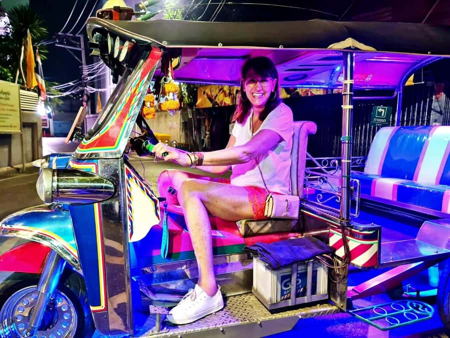 Lang Prabang Food tour unlimited beers by Tuk-tuk excursion - The Experience Itself: What to Expect