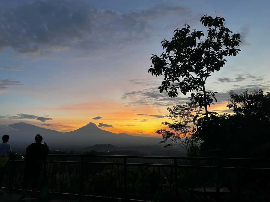 Private tour : borobudur-merapi lava tour-prambanan - The Experience Provider: Sudut Jojgja Tour