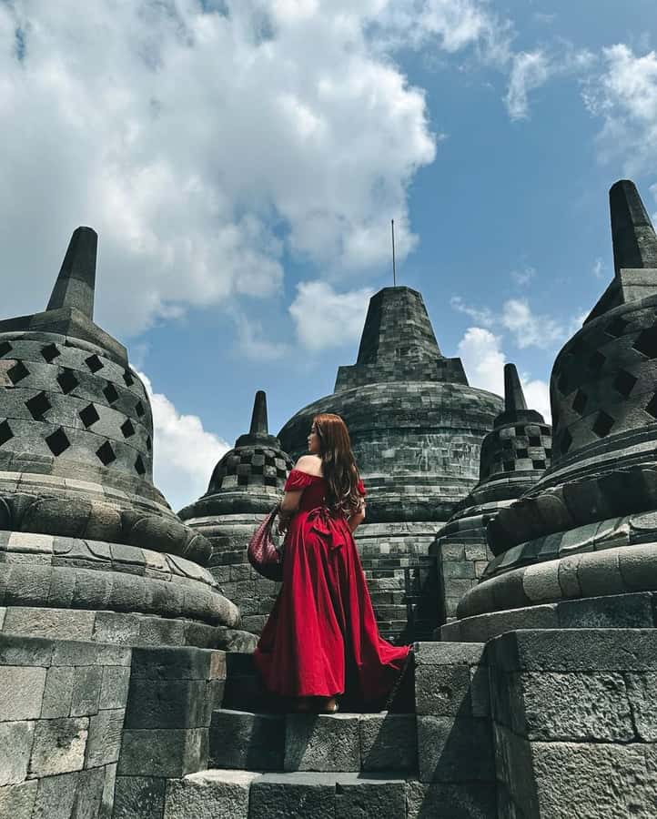 Private tour : borobudur-merapi lava tour-prambanan - Key Points
