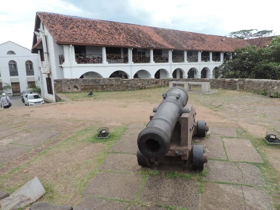 Colombo: UNESCO Galle Fort with Scenic Coastal Rail Journey - The Sum Up