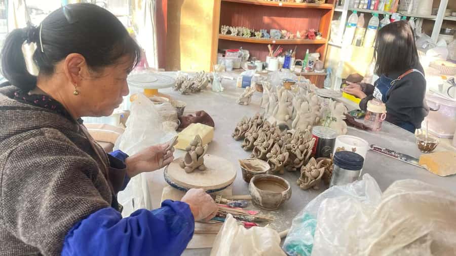 Dali: Pottery village and Longweiguan Day Tour - What You Can Expect: A Full, Authentic Day Out