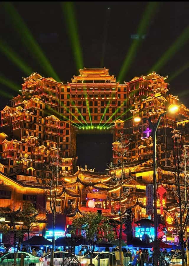 Zhangjiajie: Tianmen Mountain & 72 Qilou Street Day Tour - Who Is This Tour Best For?