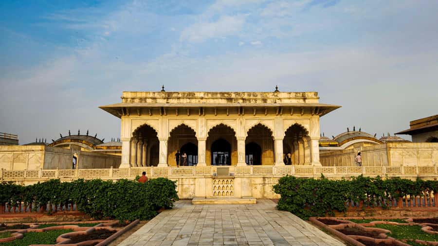 Sunrise Taj Mahal Tour From Delhi - The Optional 5-Star Meal and Local Crafts