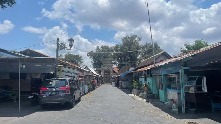 Yogyakarta: Mataram Kingdom Remains with Silver Crafting - The Charm of Kotagede’s Lanes and Local Life  