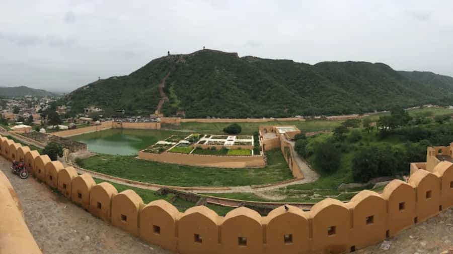 All Inclusive Jaipur Full Day City Sightseeing Tour - Scenic Photo Stops and Market Visits