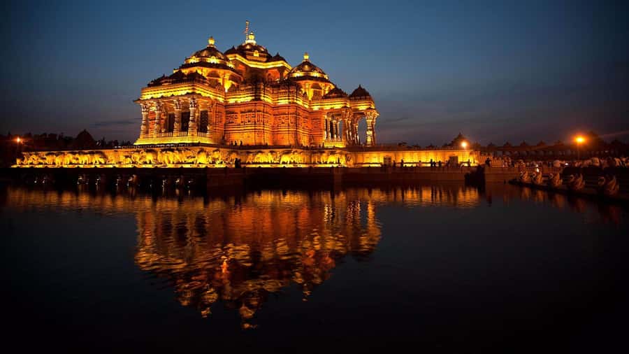 Delhi: Akshardham Temple Guided Tour w/ Water & Light Show - Who Is This Tour Best Suited For?