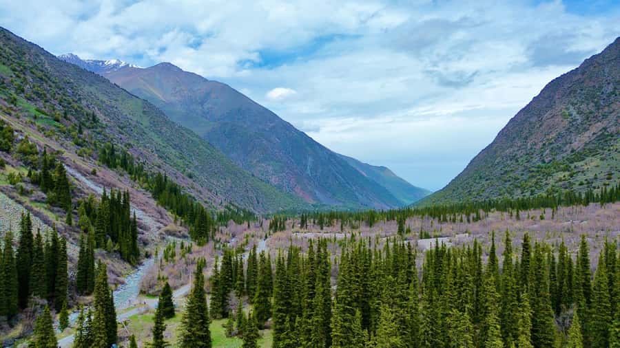 Ala Archa National Park: Hike with local legend guide - Introduction to the Experience