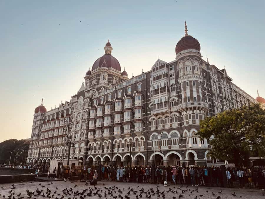 Mumbai: Colaba Walking Tour Gateway, Cathedral, Market, Cafe - Key Points